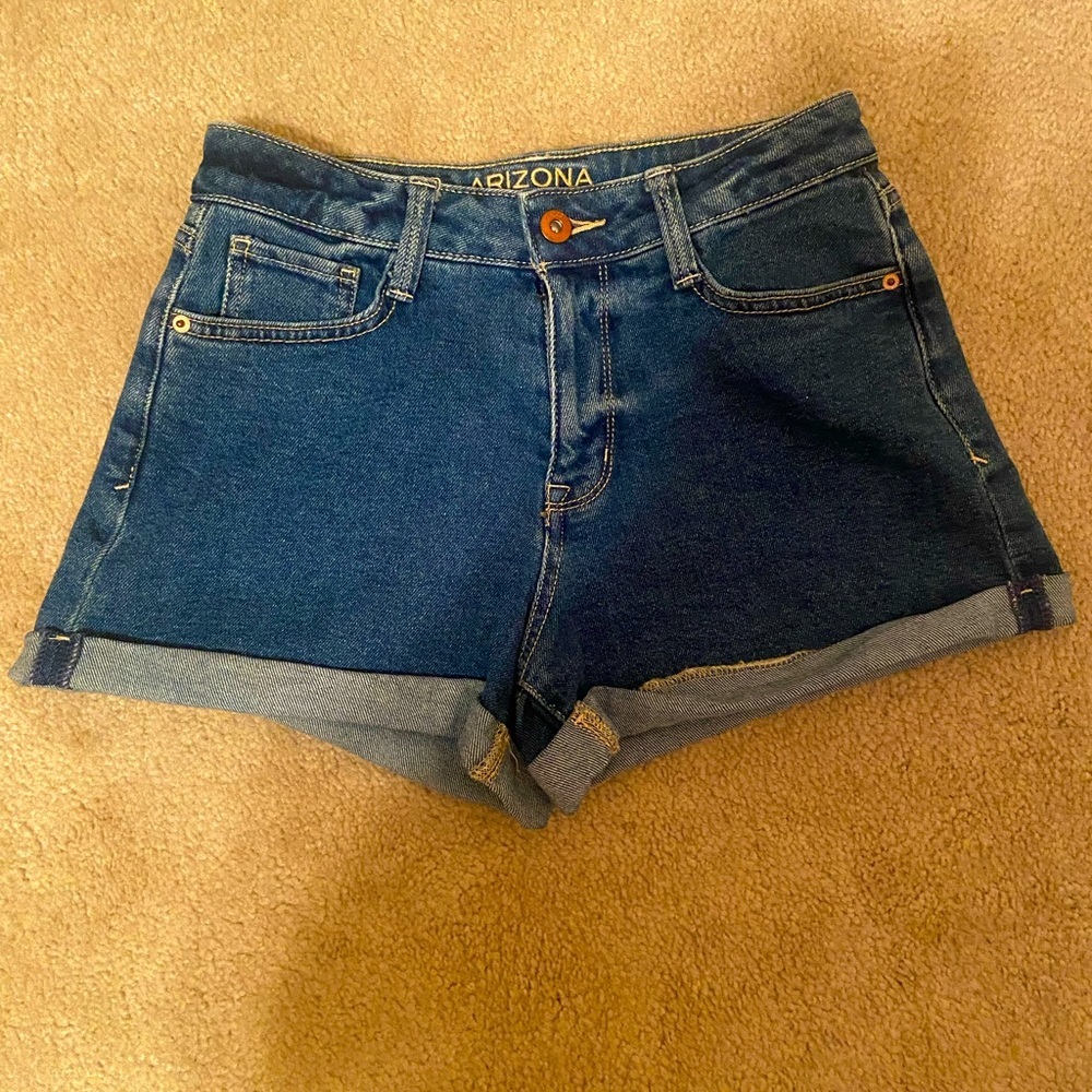 Size 5 juniors Arizona High Rise denim shorts cuffed bottom